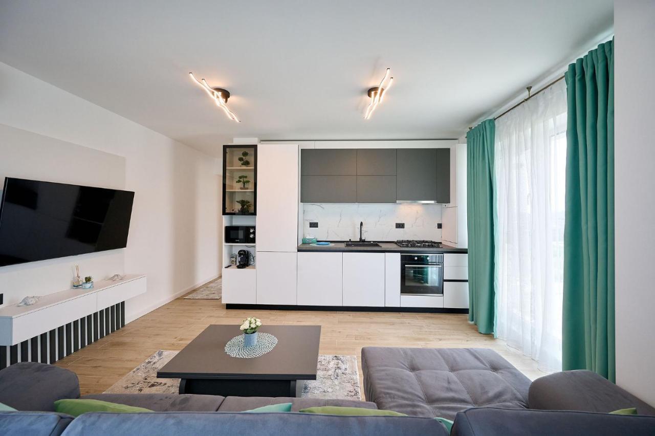 Apartment Bya Sea In Infinity Beach Pool Mamaia
