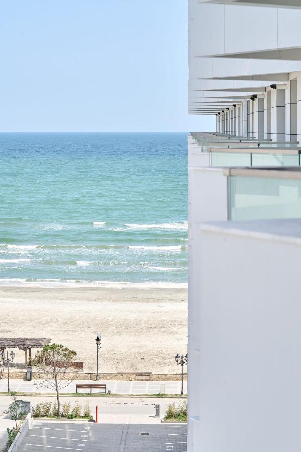 Apartment Bya Sea In Infinity Beach Pool